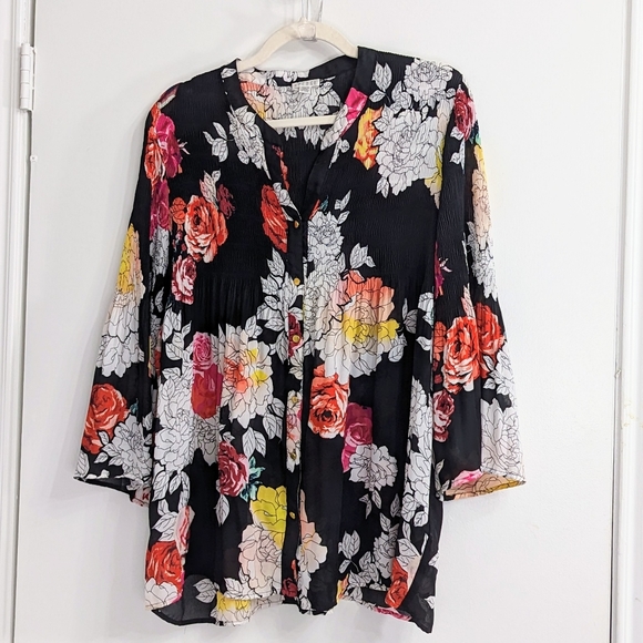 Spense Tops - Spense Empire Waist Smocked Chiffon Blouse Floral Black/Multi